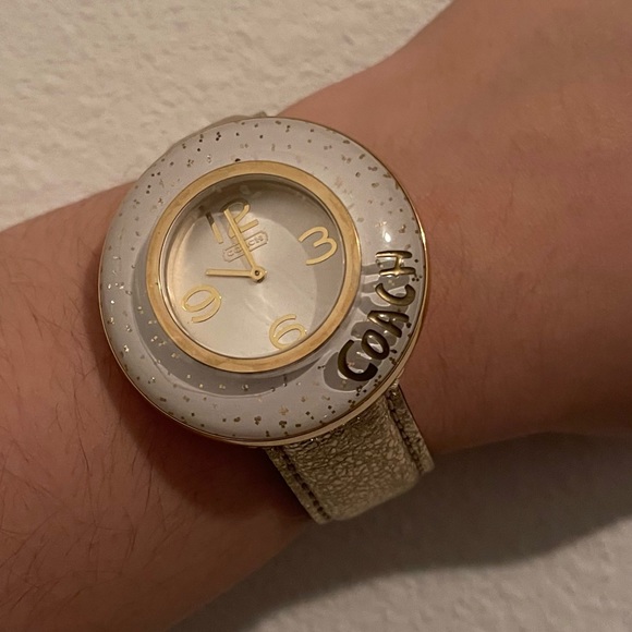 Coach Genuine Leather Watch - Picture 4 of 5